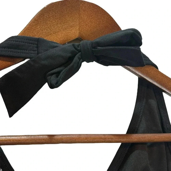 Calvin Klein Swimsuit Black One Piece Slimming Ruching Design Women’s Size 6 - Picture 5 of 9